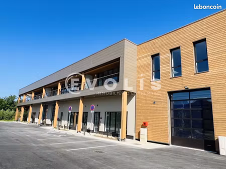 local bureaux 299 m²