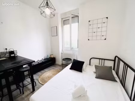 beau studio de 22m2 cœur monplaisir