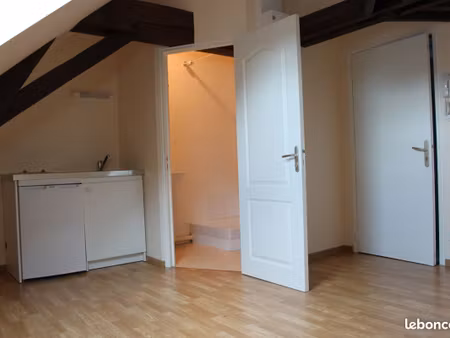 studio 16m² - laval hyper-centre + parking