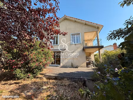 maison 8 pièces 155 m²