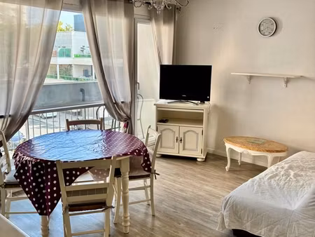 appartement étudiant meublé – t2 de 49 m² – angers (la roseraie) loyer : 600 charges compr