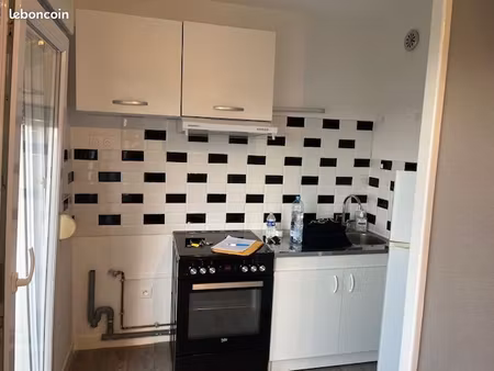 appartement rénové de standing – 7ème étage avec ascenseur