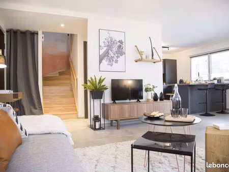 maison - 5 pièces - les carres de la louve