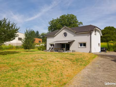 maison familiale 180 m² - dpe b - terrain 1035 m² - garage double