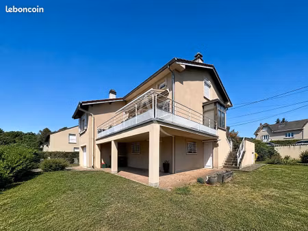 maison 6 pièces 141 m²