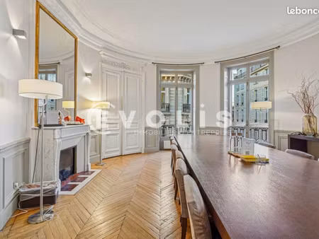 bureaux 289 m²
