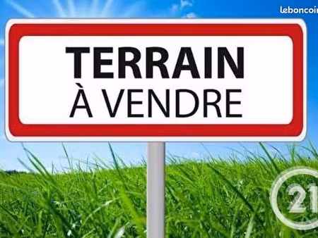 terrain 1 737 m² lucon
