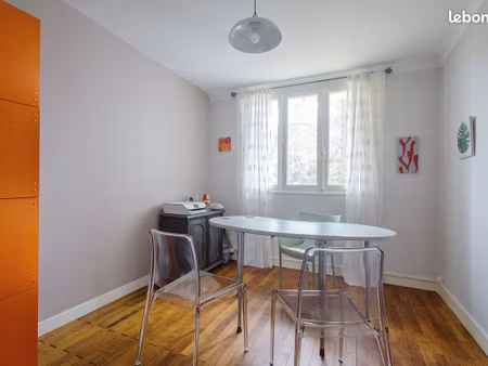bureau à louer dans cabinet paramédical à nantes  temps partiel