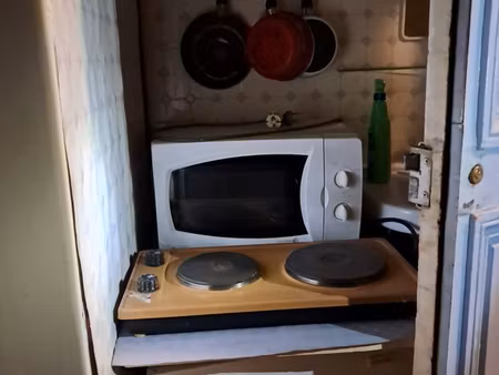 paris 19ème - a louer petite pièce-bureau