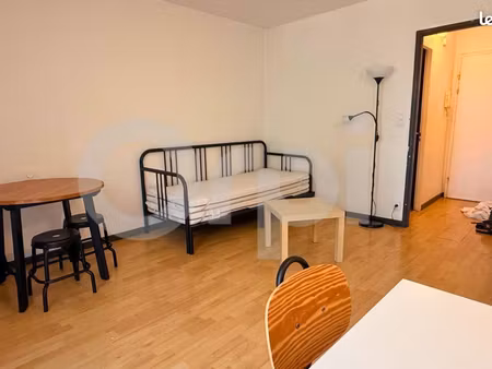 studio 1 pièce 23 m²