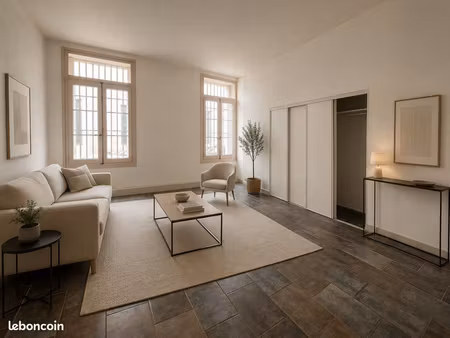 grand t2 66 m² avec verrière  cave et grenier – square de la bouquerie - nîmes cv