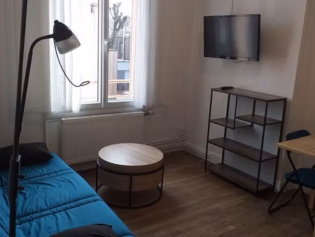 à louer appart’ meublé t2