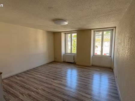 appartement t1 bis avec parking privatif- proche frontière suisse