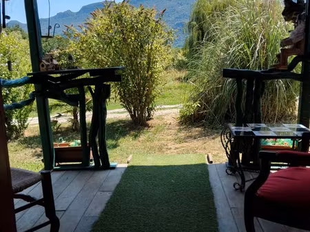 roulotte meublée 2 pers. tout inclus (eau/élec) + jardin 130 m² – vue dent du chat
