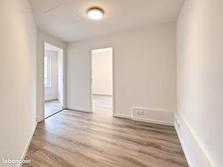 local commercial 30 m² nice