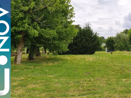 terrain 365 m² la sauve