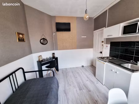 studio 15 m² idéal étudiant(e) proche écoles et centre-ville