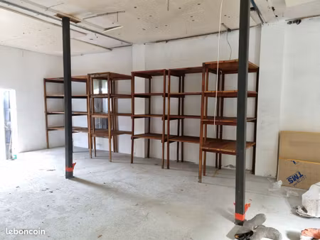 pouillon  maison 180m² en zone artisanale