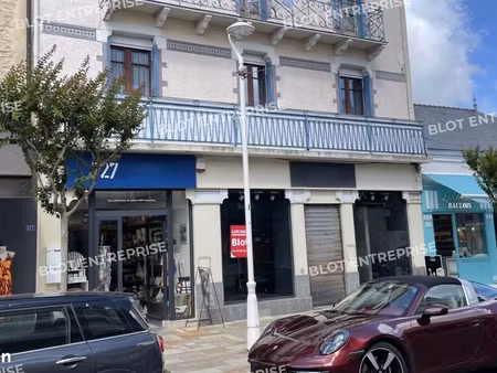 local commercial 166 m²