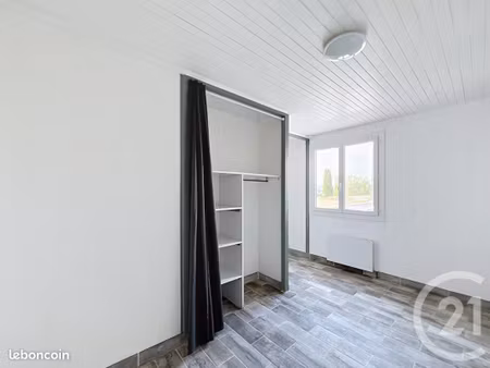 studio 1 pièce 23 m²