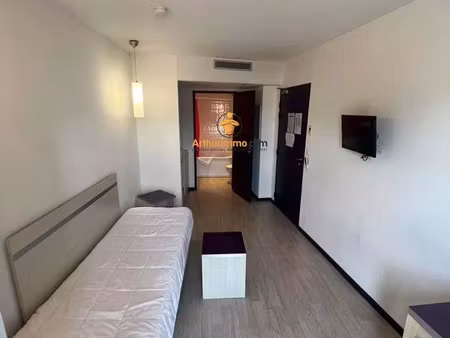studio 1 pièce 17 m²