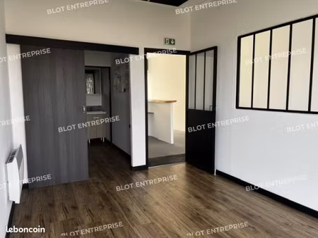 bureaux 50 m²