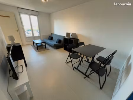 studio de 22m2 meublé avec place de stationnement