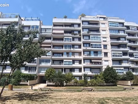 parking/box 14 m² rennes
