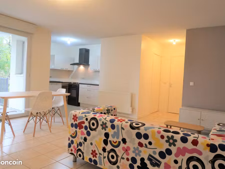 t3 récent  meublé  beau balcon  résidence fermée au calme