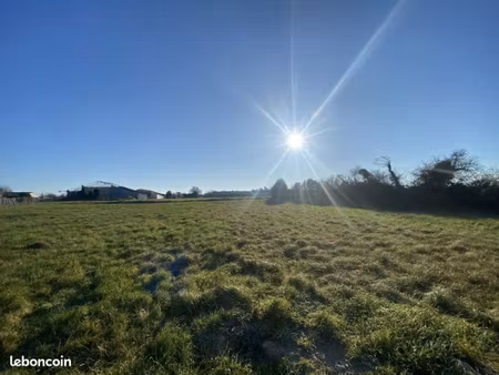 terrain 239 m² forges