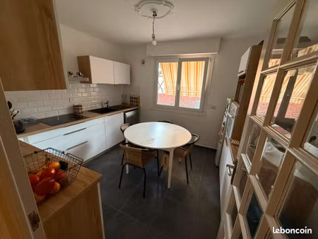 appartement t6 - 116 m2- quartier 30 octobre