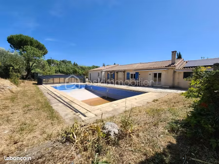 villa 9 pièces 172 m²