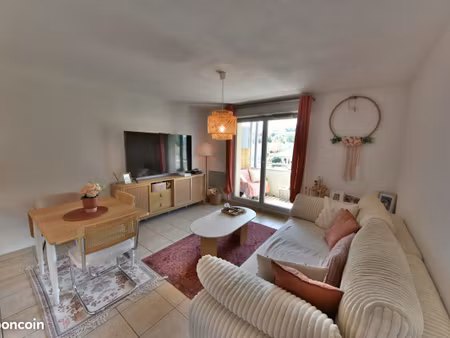 appartement 3 pièces 50 m²