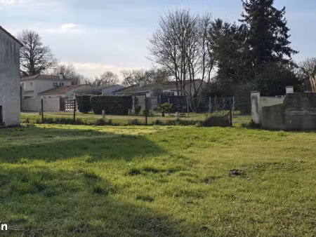 terrain 287 m² medis