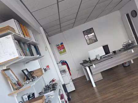 local commercial et ou bureau