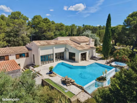 magnifique ensemble de 2 villas avec gîte/location