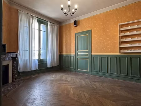 bureaux 59 m² maisse