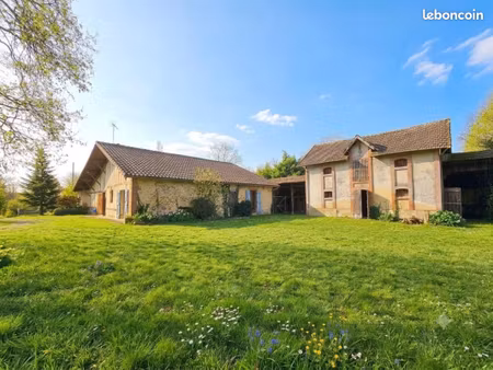 ferme 5 pièces 140 m²