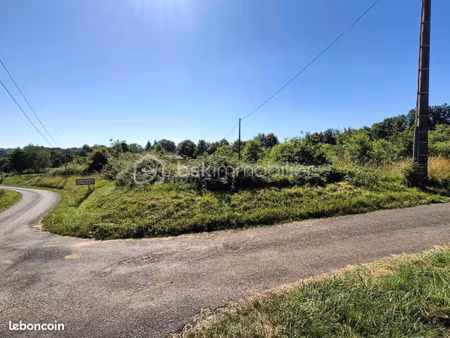 terrain 5 771 m² larzac