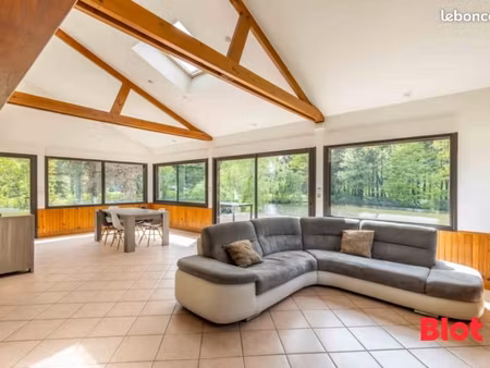 propriété 6 pièces 134 m²