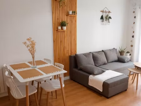 appartement 2 pièces - meublé  rénové  parking - 1min transport en commun