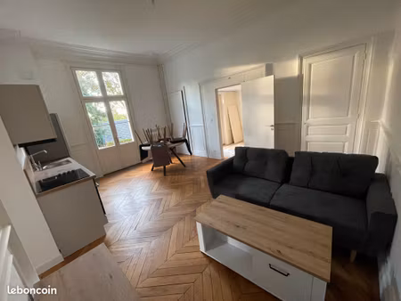 rez-de-jardin avec jardin et parking