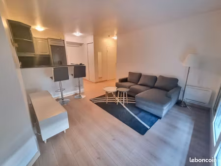t2 de 45m2 à poissy (noilles)