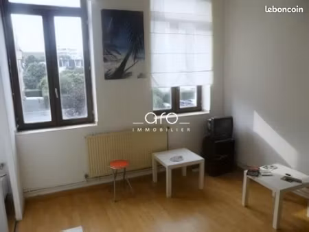 immeuble 8 pièces 90 m²