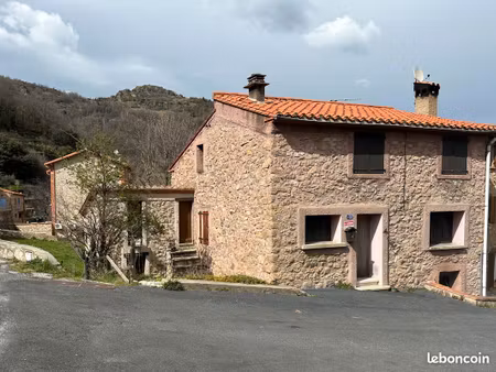 vend maison et terrain