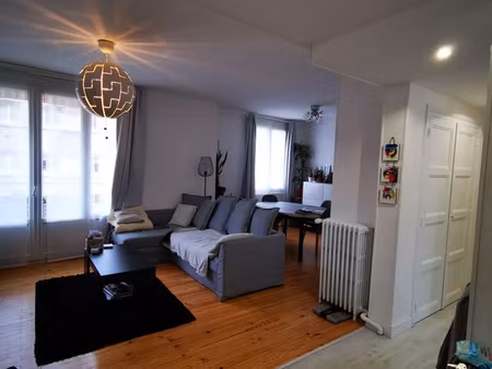 appartement 78m2 secteur: les bughes