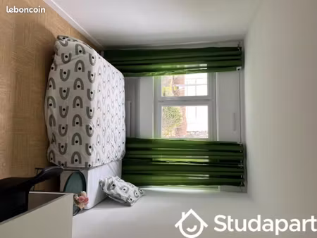 chambre 1 pièce 17 m²