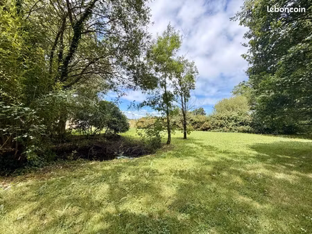 maison 4 chambres + bureau sur parcelle de 3300 m2