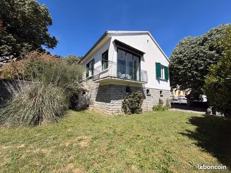 à vendre maison individuelle à corte  à deux pas du centre-ville