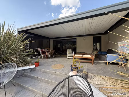 maison 6 pièces 158 m²